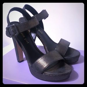 Madden girl rollo metallic high heels